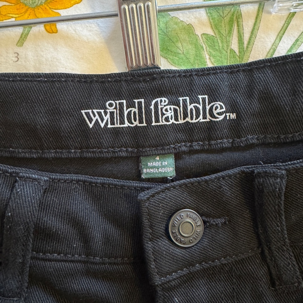 Wild Fable black cropped shorts